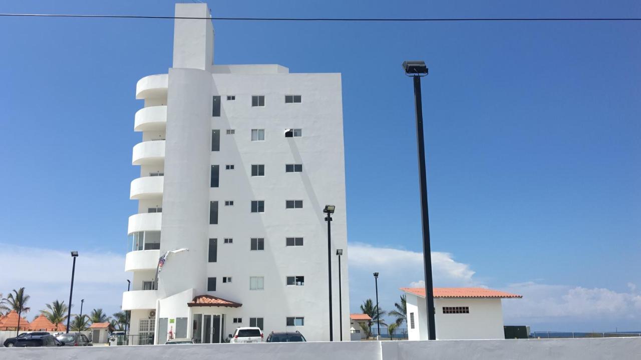Playa La Barqueta , Las Olas Tower Front David Kültér fotó